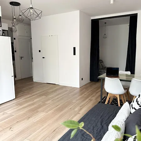 شقة A&j Apartament فروتسواف
